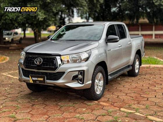 TOYOTA HILUX 2.8 SR 4X4 CD 16V DIESEL 4P AUTOMÁTICO